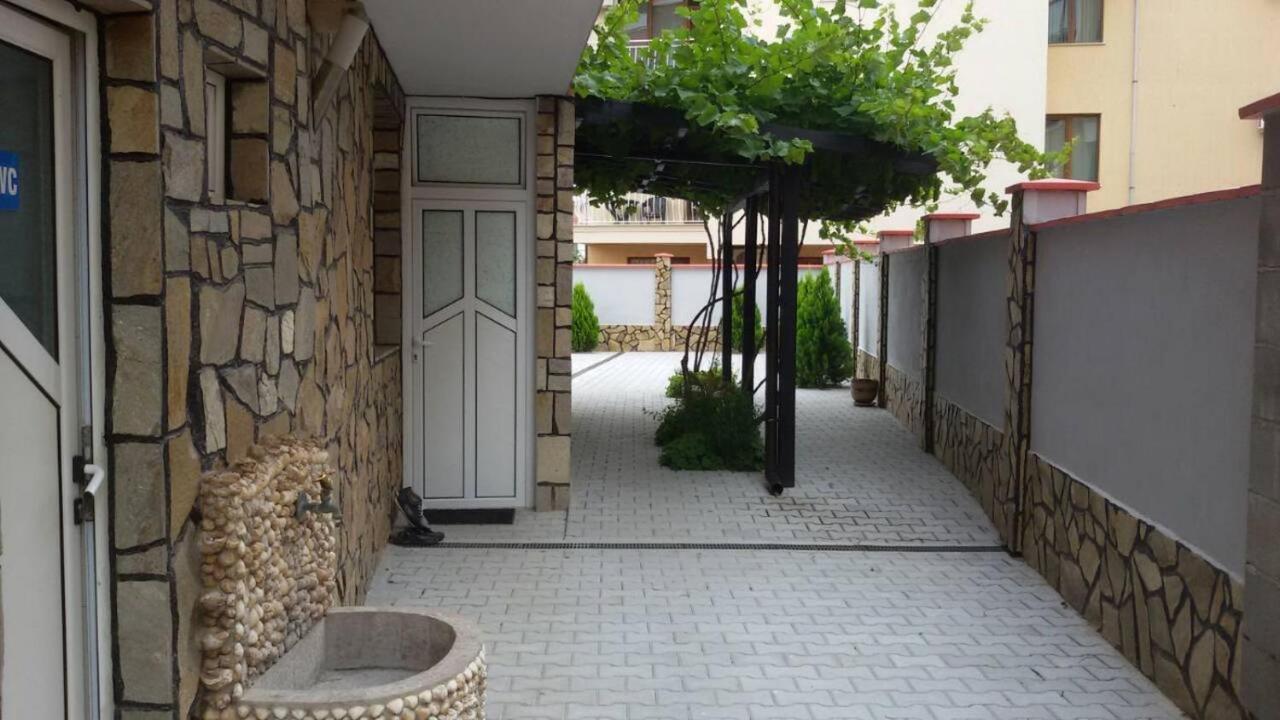 Sineva Guest House Ravda Extérieur photo